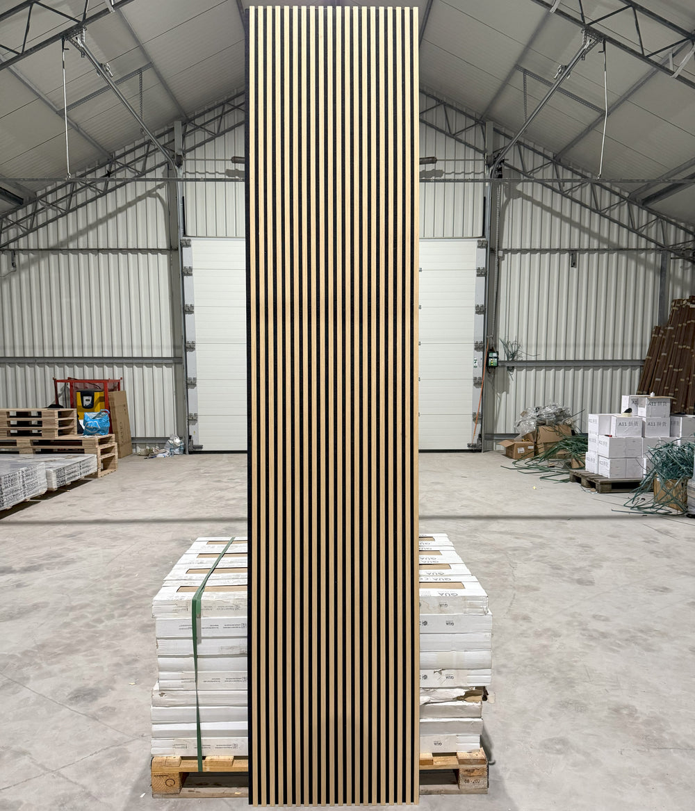 Akoestische wandpaneel | 60x280 cm | white oak | 17 mm latten
