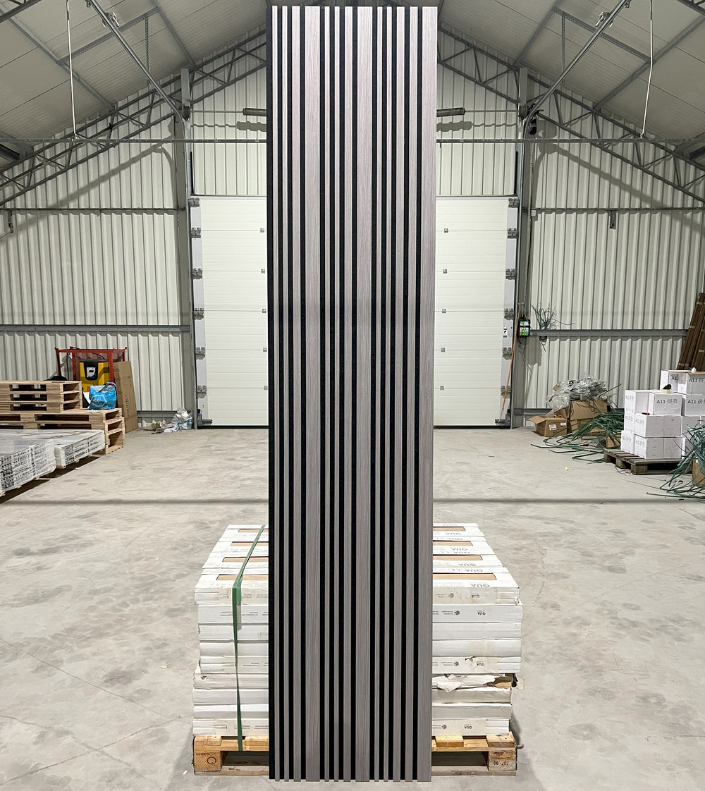 Akoestische wandpaneel | 60x280 cm | grey oak | gevarieerde latten
