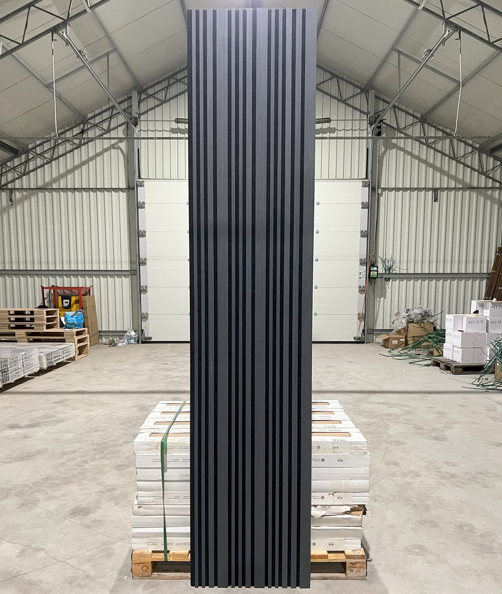 Akoestische wandpaneel | 60x280 cm | black oak | gevarieerde latten
