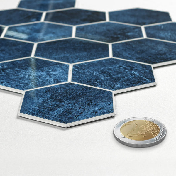 Zelfklevende tegel / plaktegel | Blue marble hexagon | 292x254x3.3mm