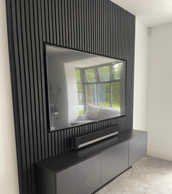 Akoestische wandpaneel | 60x280 cm | black oak | 17 mm latten