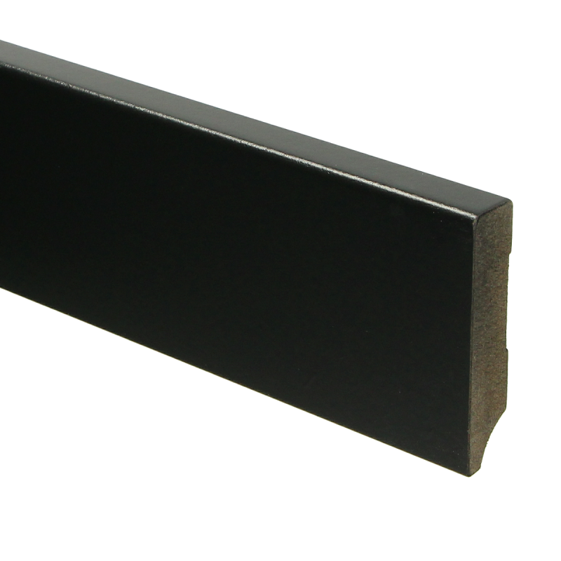 MDF Moderne plint 70x15 voorgelakt RAL 9005