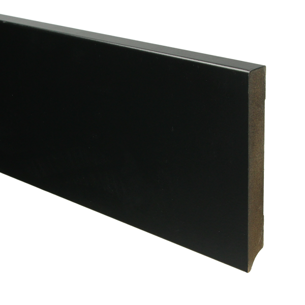 MDF Moderne plint 150x18 voorgelakt RAL 9005